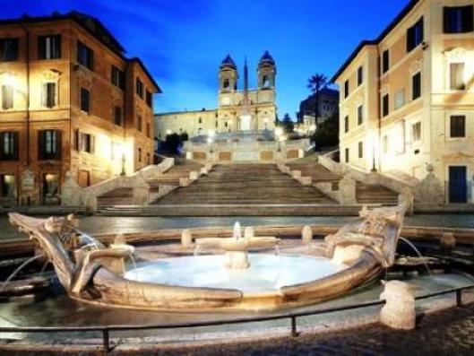 Art by the Spanish Steps  4*
