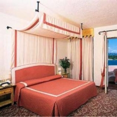 Grand Hotel Smeraldo Beach 4*