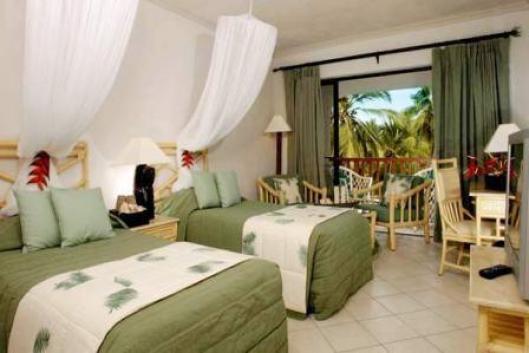 Diani Reef Beach Resort & Spa 5*