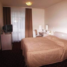 Central 4*