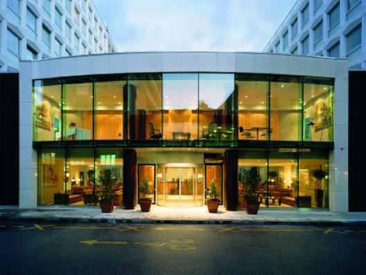 Hotel Epsom Manotel 4*