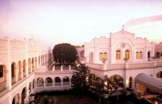 Mandarin Oriental Majapahit 5*