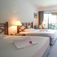 Amora Beach 4*