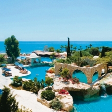 Le Meridien Limassol Spa & Resort 5*