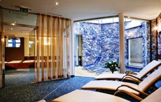 Hotel Neue Post 4*