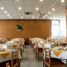 Hotel Dum 3*