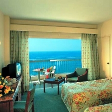 Poseidonia Beach 4*