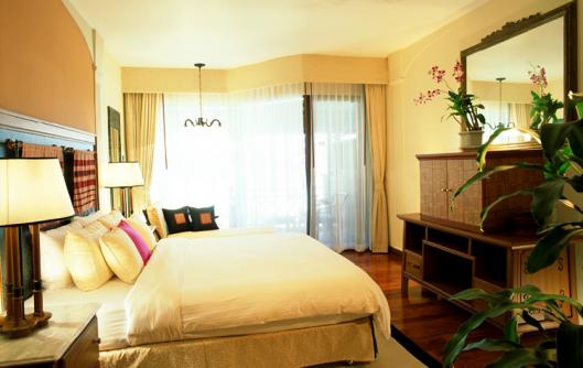 Dusit Laguna Resort Phuket 5*