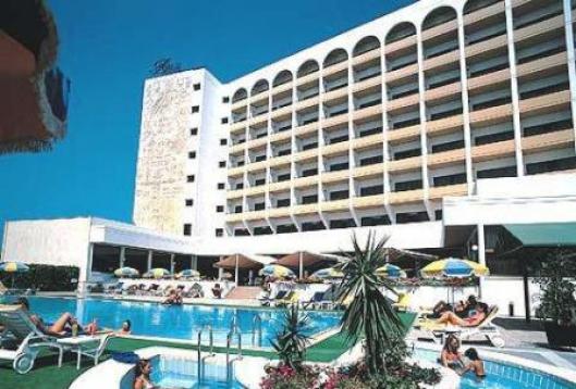 Ajax Hotel 4*