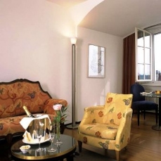 Bellevue Palace Bern 5*