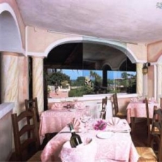 Colonna Beach Hotel & Residence 4*