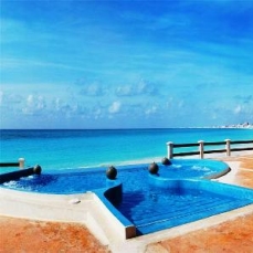 NH Krystal Cancun 5*
