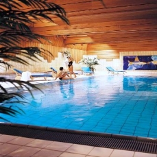 Schweizerhof Hotel & Residence 4*