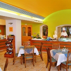 Nelia Beach 3*