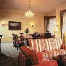 Carlsbad Plaza 5*