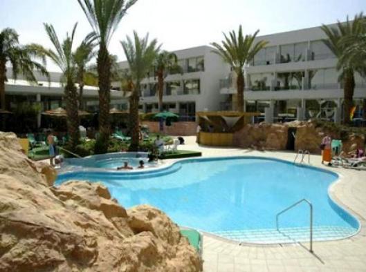 Golden Tulip Club 4*