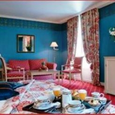 Du Louvre 4*