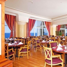 Renaissance Golden View Beach 5*