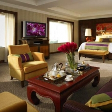 Four Seasons Hotel Bangkok 5*