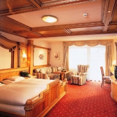 Trofana Royal 5*