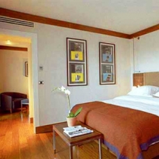 Radisson Blu Hotel Champs Elysees 4*