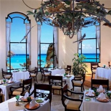 Occidental Royal Hideaway Playacar 5*