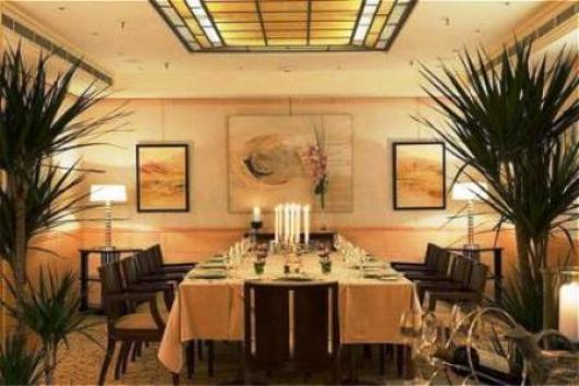 Warwick Champs-Elysees 4*