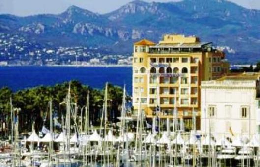 1835 White Palm Hotel 4*