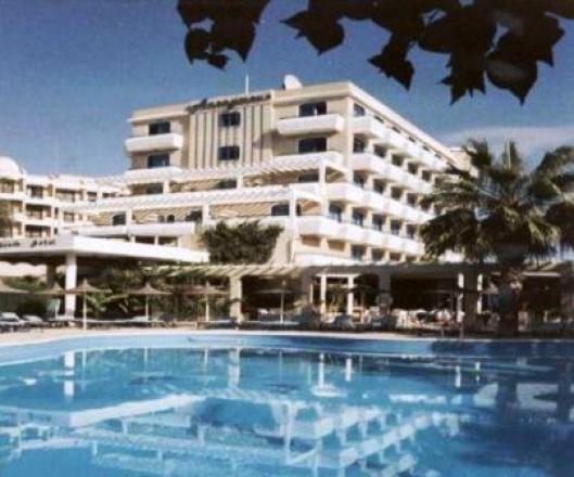 Anonymous Beach 3*