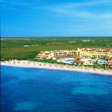 Secrets Capri Riviera Cancun 5*