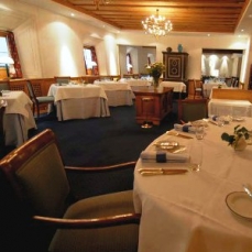 Monopol 4*