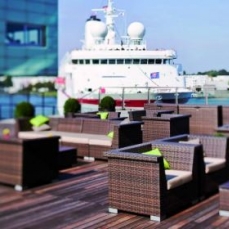 Mövenpick Amsterdam City Centre 4*