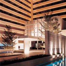 The Metropolitan 5*