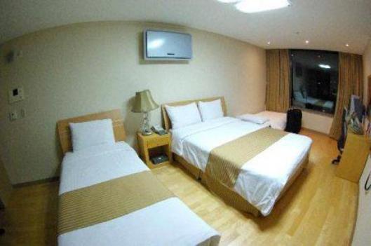 Hyundai Residence 3*