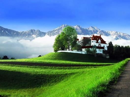 Montana Hotel & Chalet  4*