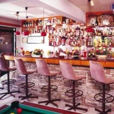 Frixos Hotel Apts В