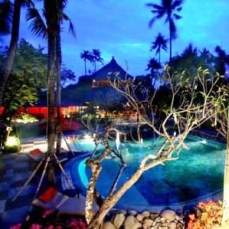 Segara Village Hotel 4*