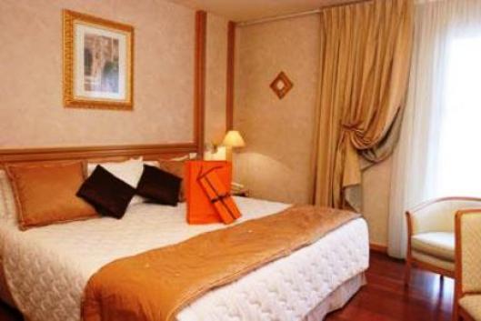 Croisette Beach  4*