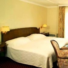 Eden Palace Au Lac 4*