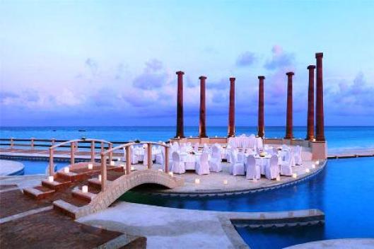 NH Krystal Cancun 5*